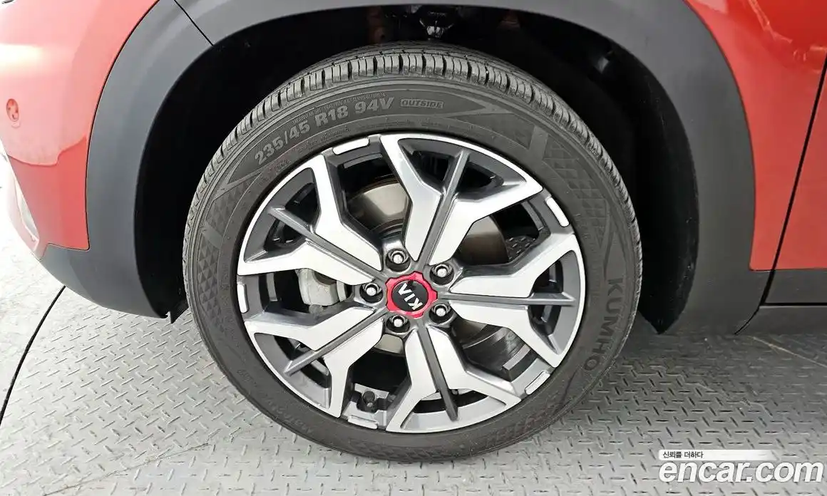 Kia Seltos 2022 1.6 Автомат в Москве № 19015, фото 5