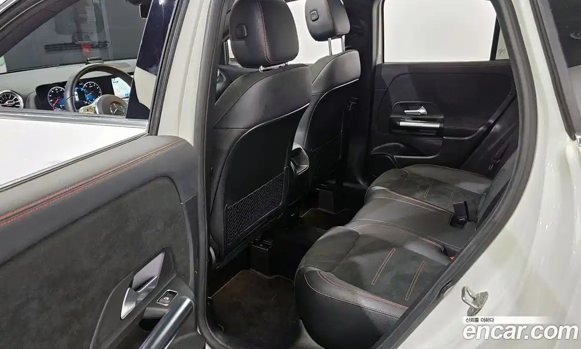 Mercedes-Benz GLA-Class 2021 2.0 Автомат в Москве № 192092, фото 11