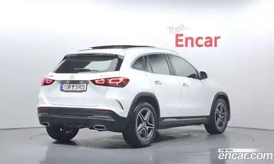 Mercedes-Benz GLA-Class 2021 2.0 Автомат в Москве № 192092, миниатюра 2