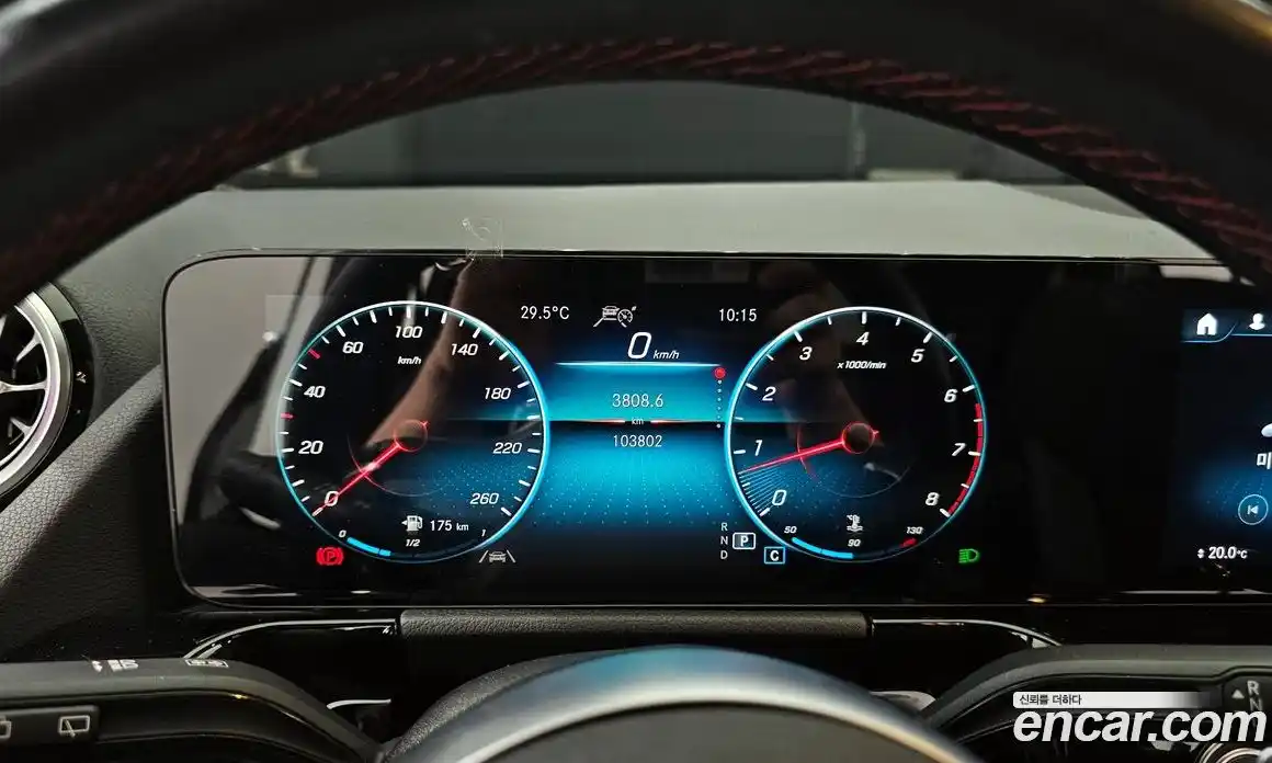 Mercedes-Benz GLA-Class 2021 2.0 Автомат в Москве № 192092, фото 8