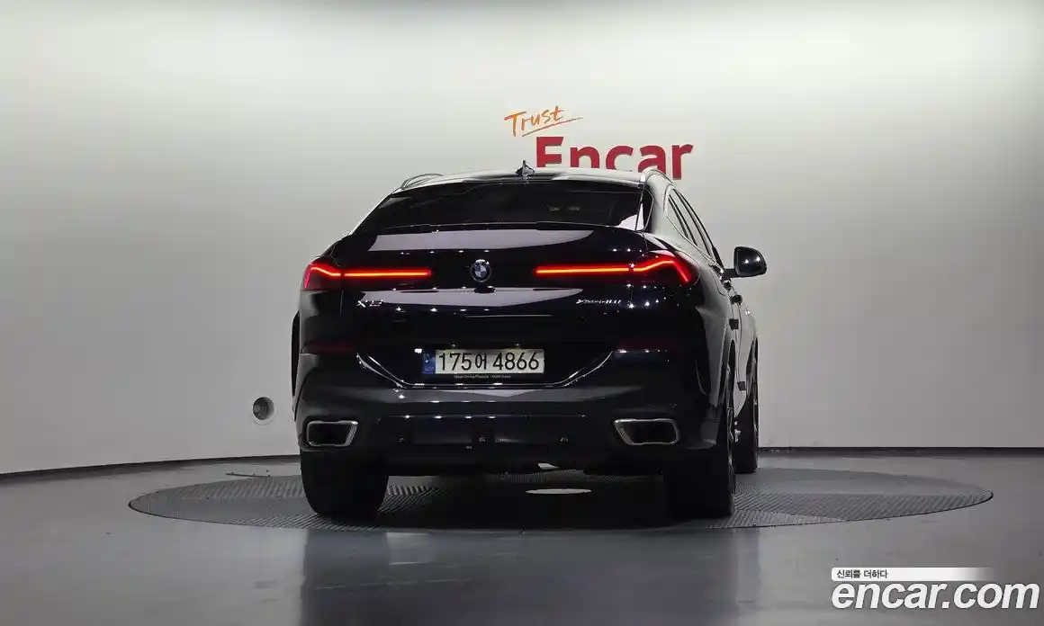 BMW X6 2023 3.0 Автомат в Москве № 192311, фото 4