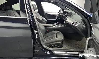 BMW 5-Series 2018 2.0 Автомат в Москве № 193201, миниатюра 11