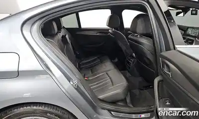 BMW 5-Series 2018 2.0 Автомат в Москве № 193339, миниатюра 12