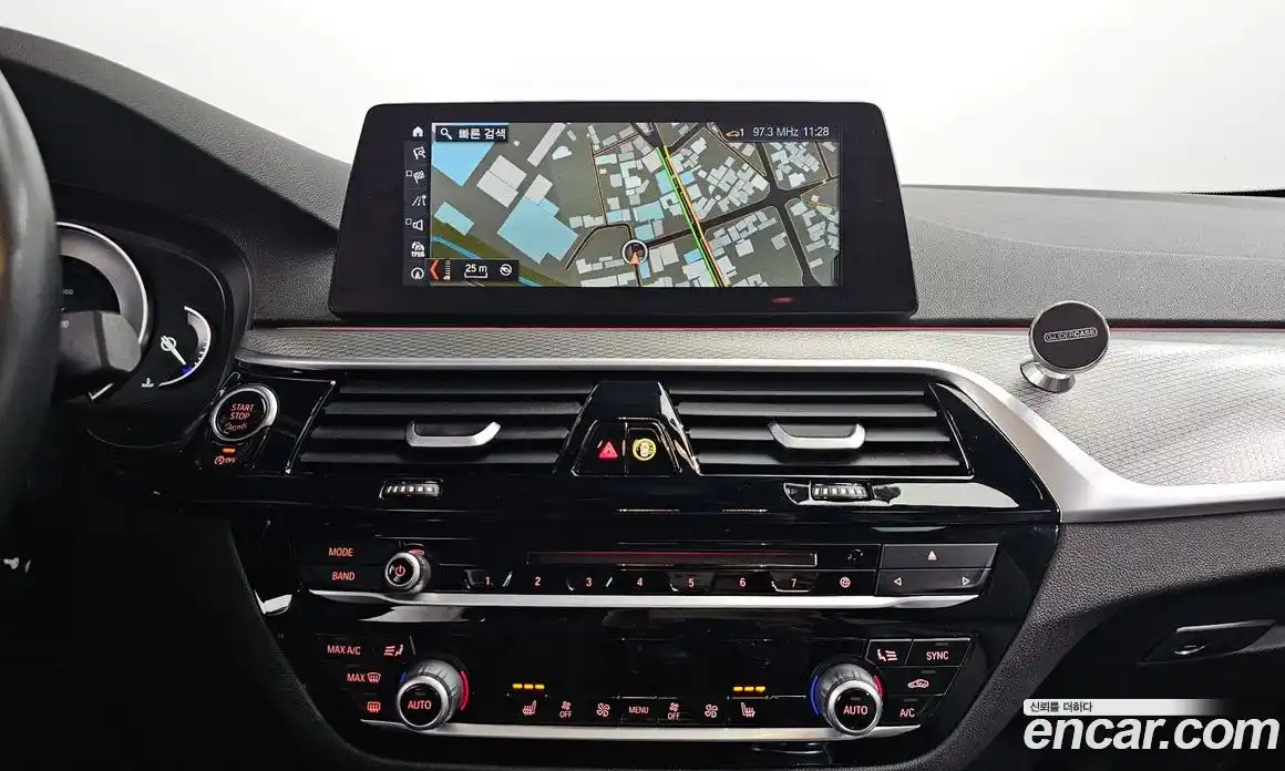 BMW 5-Series 2018 2.0 Автомат в Москве № 193339, фото 14