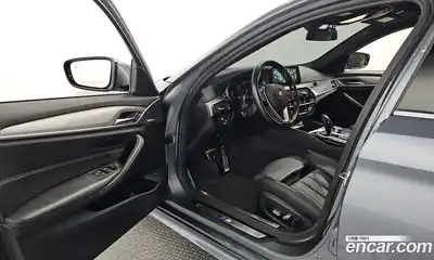 BMW 5-Series 2018 2.0 Автомат в Москве № 193339, миниатюра 10