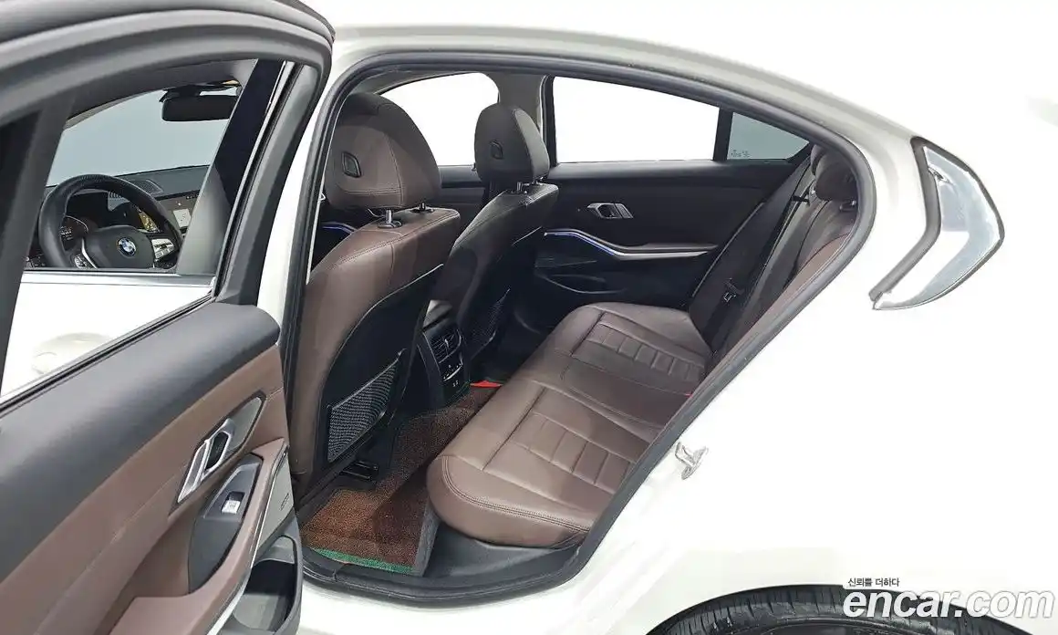 BMW 3-Series 2021 2.0 Автомат в Москве № 193383, фото 11