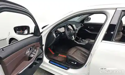 BMW 3-Series 2021 2.0 Автомат в Москве № 193383, миниатюра 10