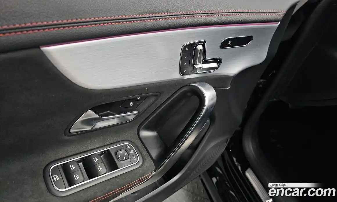 Mercedes-Benz CLA-Class 2021 2.0 Автомат в Москве № 193983, фото 17