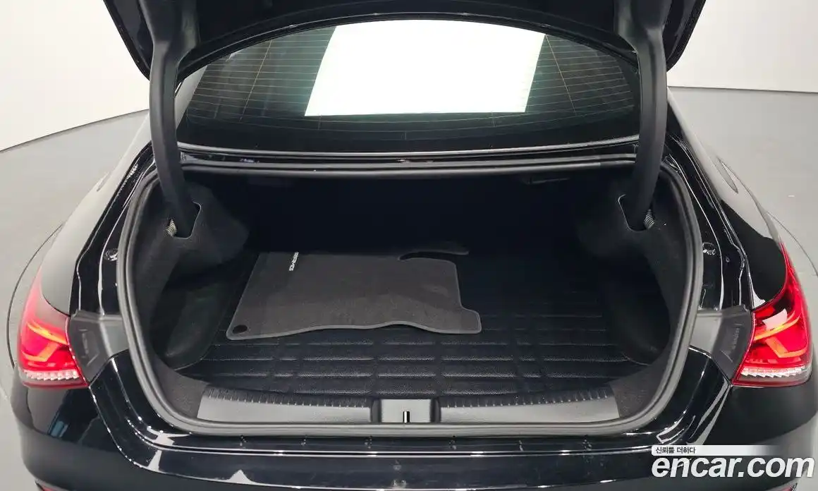 Mercedes-Benz CLA-Class 2021 2.0 Автомат в Москве № 193983, фото 20