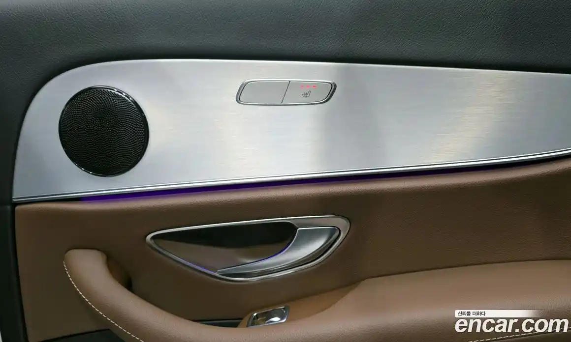 Mercedes-Benz E-Class 2021 2.0 Автомат в Москве № 194155, фото 17