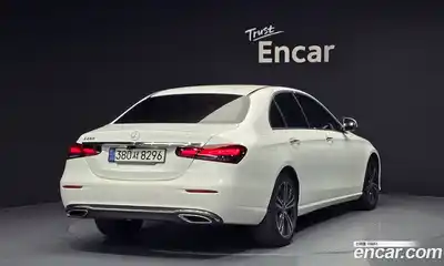 Mercedes-Benz E-Class 2021 2.0 Автомат в Москве № 194155, миниатюра 2