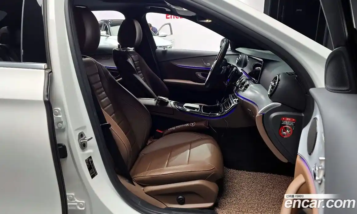 Mercedes-Benz E-Class 2021 2.0 Автомат в Москве № 194155, фото 10