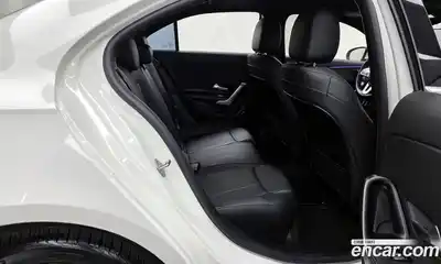 Mercedes-Benz A-Class 2020 2.0 Автомат в Москве № 195392, миниатюра 12