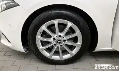 Mercedes-Benz A-Class 2020 2.0 Автомат в Москве № 195392, миниатюра 5