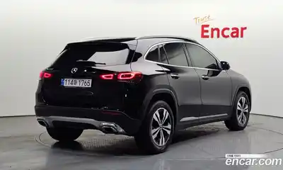 Mercedes-Benz GLA-Class 2021 2.0 Автомат в Москве № 195709, миниатюра 2