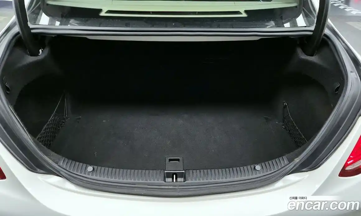 Mercedes-Benz C-Class 2016 2.0 Автомат в Москве № 195711, фото 20