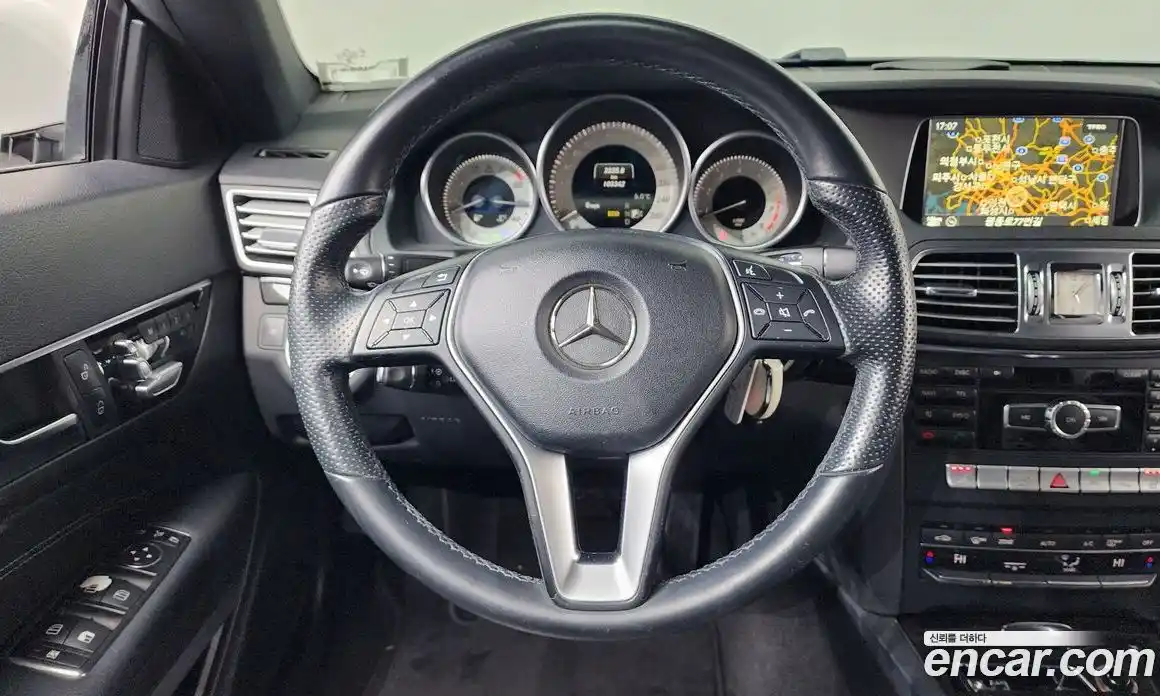 Mercedes-Benz E-Class 2014 2.0 Автомат в Москве № 195724, фото 13