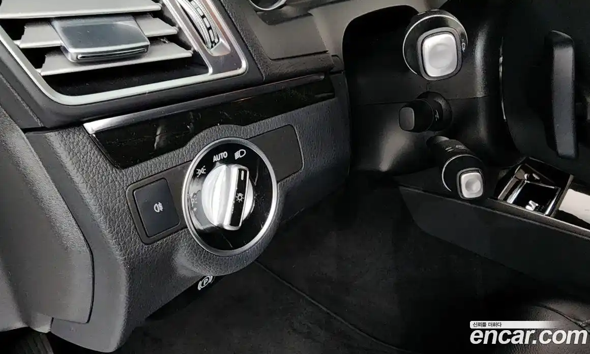 Mercedes-Benz E-Class 2014 2.0 Автомат в Москве № 195724, фото 18