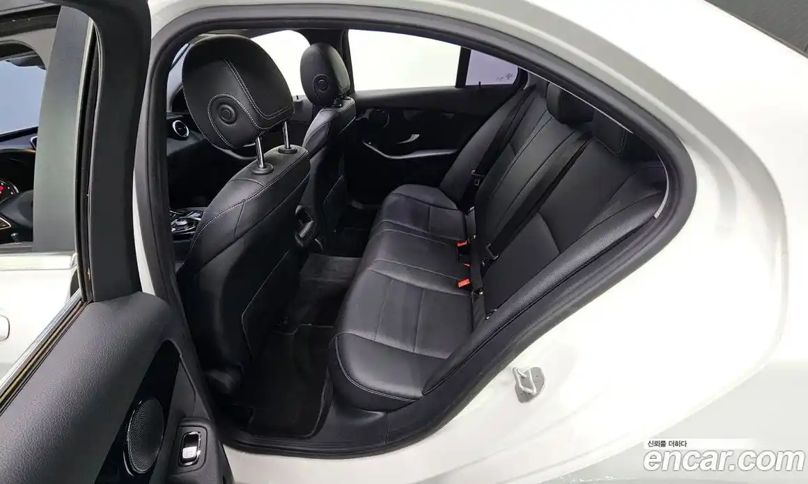 Mercedes-Benz C-Class 2016 2.0 Автомат в Москве № 195729, фото 11