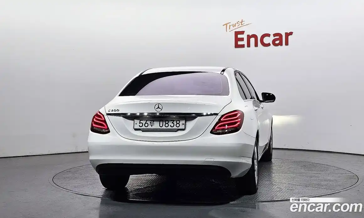 Mercedes-Benz C-Class 2016 2.0 Автомат в Москве № 195729, фото 4