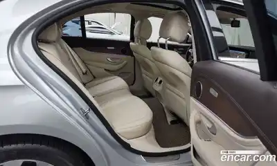 Mercedes-Benz E-Class 2017 2.0 Автомат в Москве № 195756, миниатюра 12