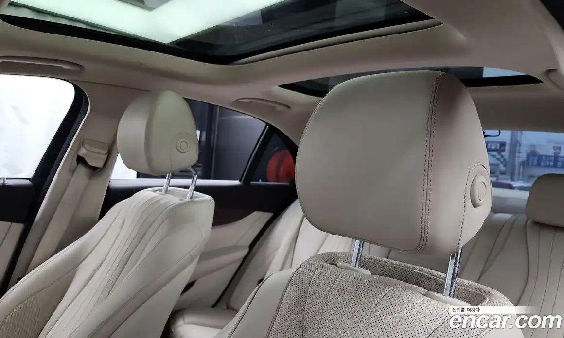 Mercedes-Benz E-Class 2017 2.0 Автомат в Москве № 195756, фото 18