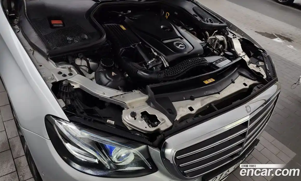 Mercedes-Benz E-Class 2017 2.0 Автомат в Москве № 195756, фото 6