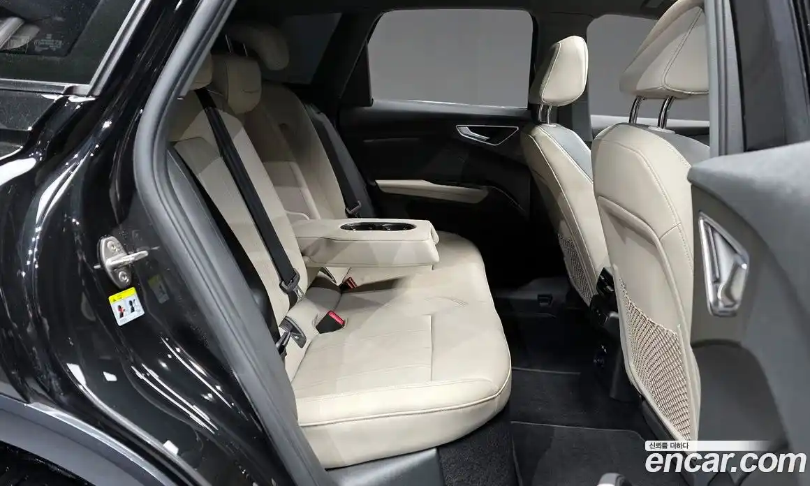 Audi Q4 e-tron 2022 0.2 Автомат в Москве № 196616, фото 12