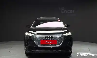 Audi Q4 e-tron 2022 0.2 Автомат в Москве № 196616, миниатюра 3