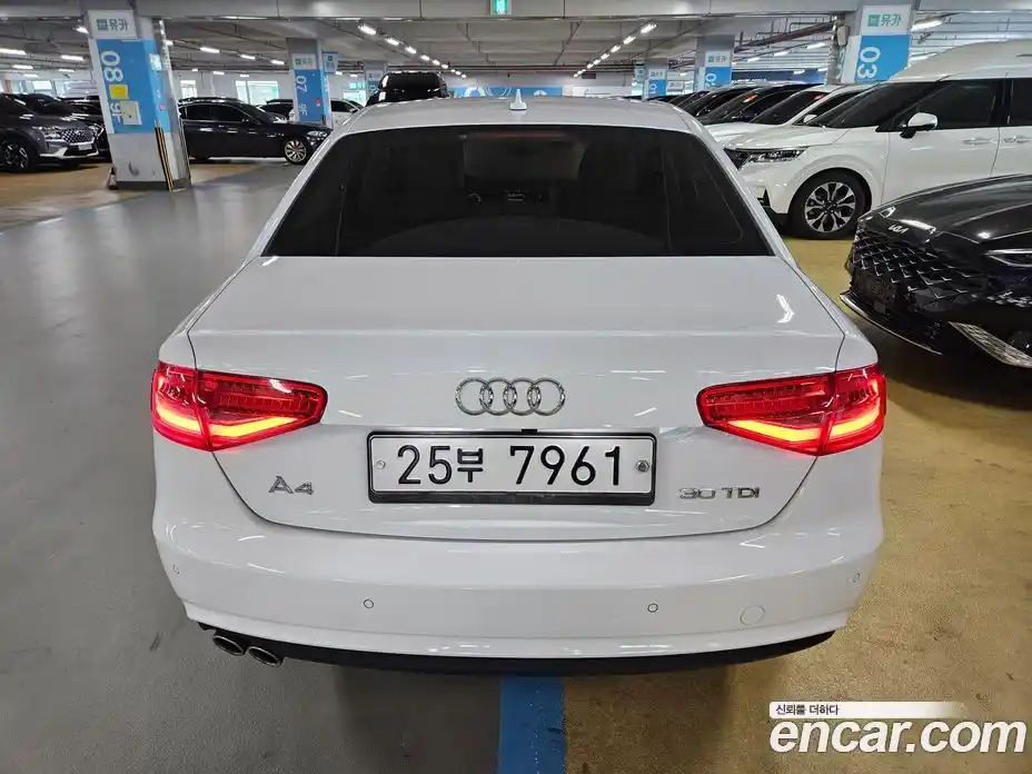 Audi A4 2015 2.0 Автомат в Москве № 196776, фото 4