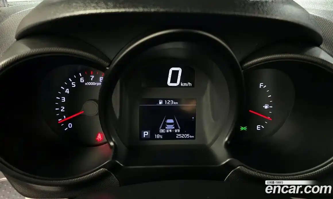 Kia Ray 2021 1.0 Автомат в Москве № 19752, фото 8