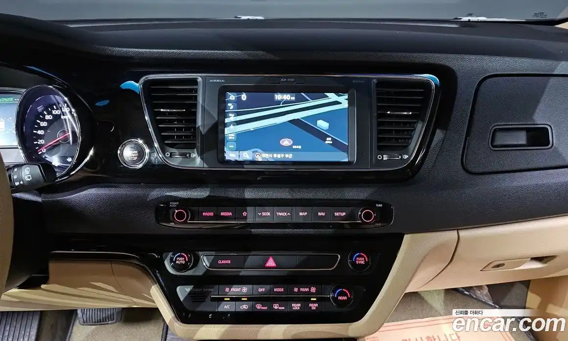 Kia Canival 2019 3.3 Автомат в Москве № 20078, фото 15