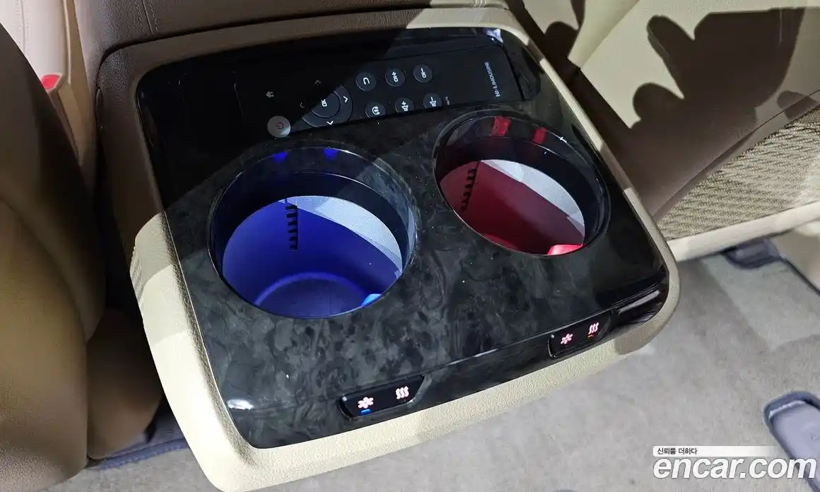 Kia Canival 2019 3.3 Автомат в Москве № 20078, фото 18