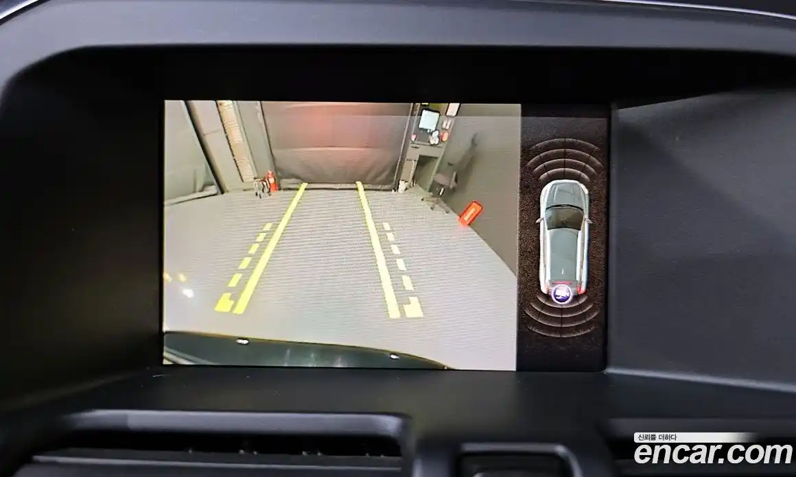 Volvo XC60 2017 2.0 Автомат в Москве № 201045, фото 15