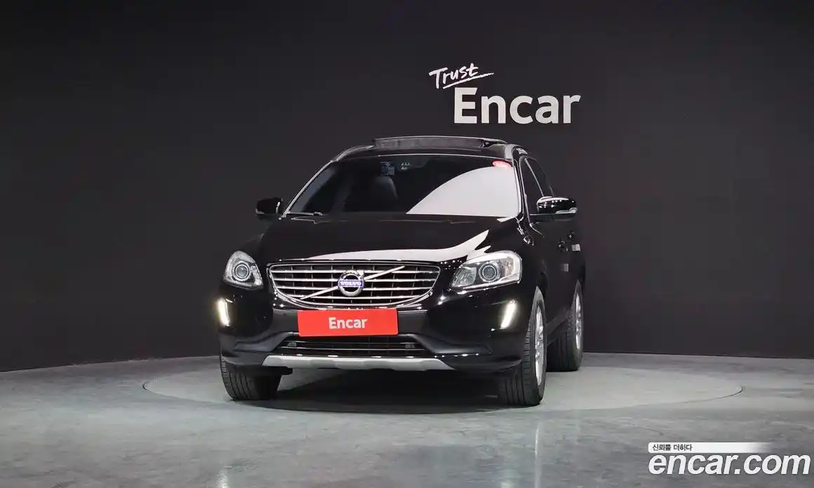 Volvo XC60 2017 2.0 Автомат в Москве № 201045, фото 3