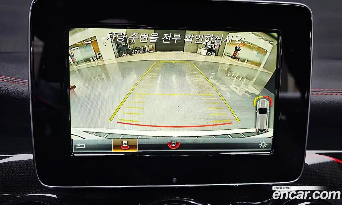 Mercedes-Benz GLA-Class 2018 2.0 Автомат в Москве № 212278, фото 15