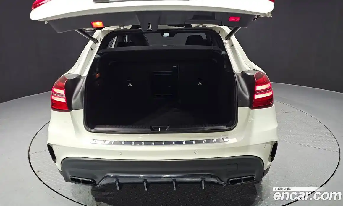 Mercedes-Benz GLA-Class 2018 2.0 Автомат в Москве № 212278, фото 20