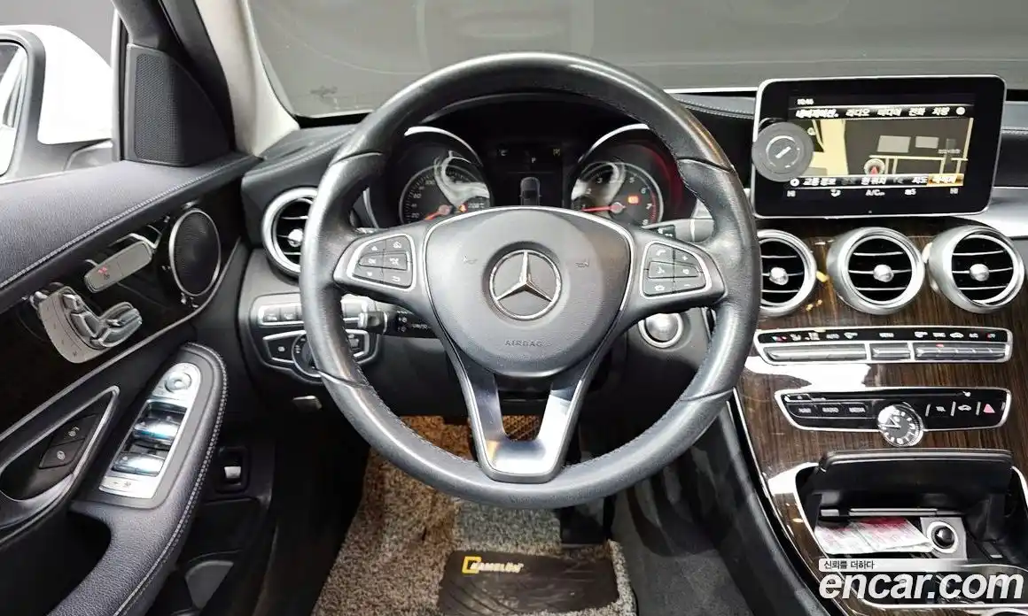 Mercedes-Benz C-Class 2018 2.0 Автомат в Москве № 212287, фото 13