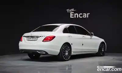 Mercedes-Benz C-Class 2018 2.0 Автомат в Москве № 212287, миниатюра 2