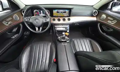 Mercedes-Benz E-Class 2018 2.0 Автомат в Москве № 212292, миниатюра 6