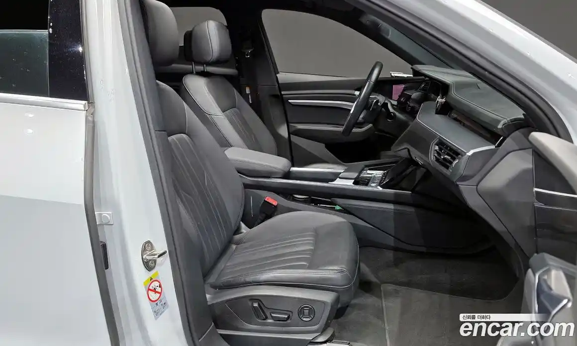 Audi e-tron 2022 0.2 Автомат в Москве № 212456, фото 11