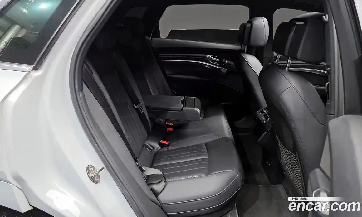 Audi e-tron 2022 0.2 Автомат в Москве № 212456, фото 12