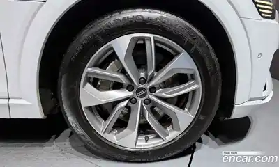 Audi e-tron 2022 0.2 Автомат в Москве № 212456, миниатюра 5