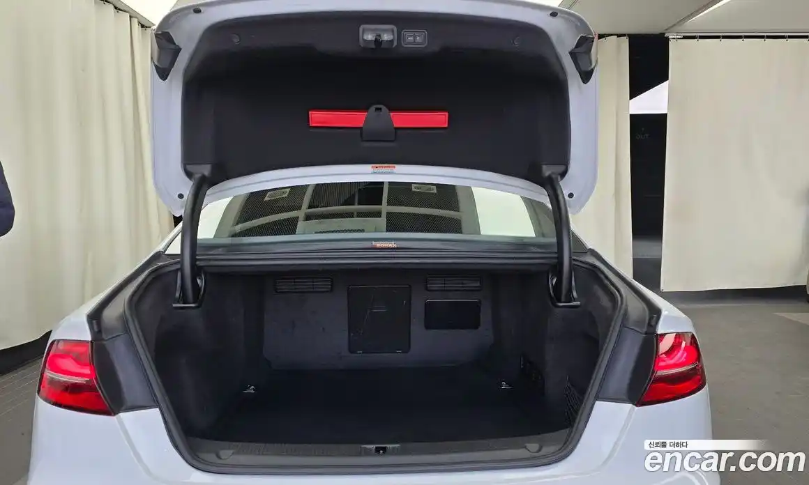 Audi A8 2015 3.0 Автомат в Москве № 212591, фото 20