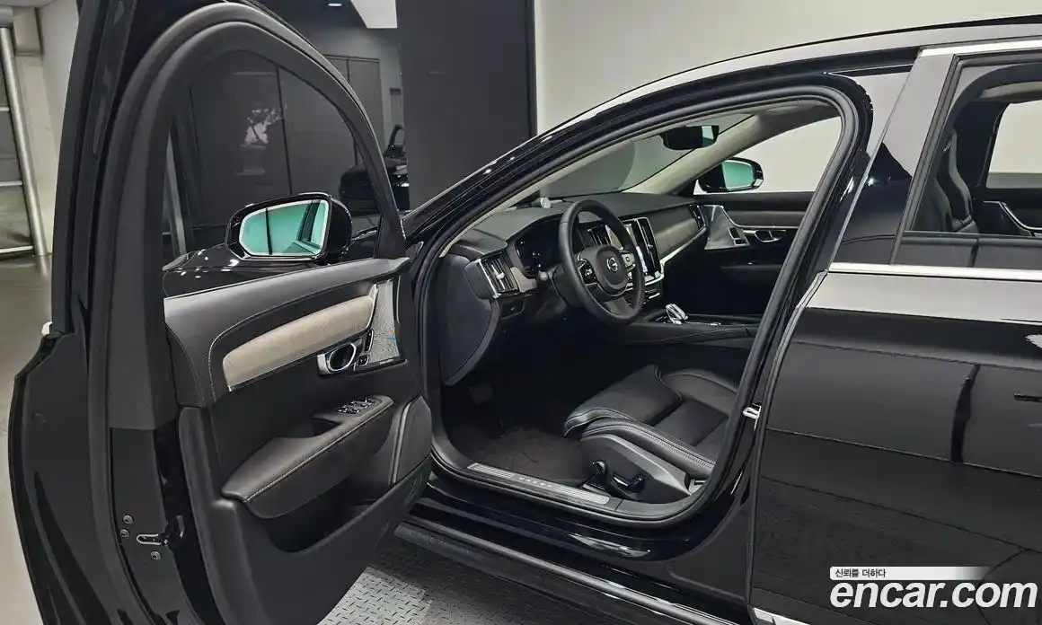 Volvo S90 2025 2.0 Автомат в Москве № 212759, фото 11