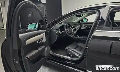 Volvo S90 2025 2.0 Автомат в Москве № 212759, миниатюра 11