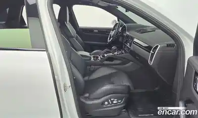 Porsche Cayenne 2020 3.0 Автомат в Москве № 213209, миниатюра 11