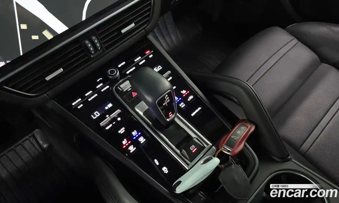 Porsche Cayenne 2020 3.0 Автомат в Москве № 213209, фото 9