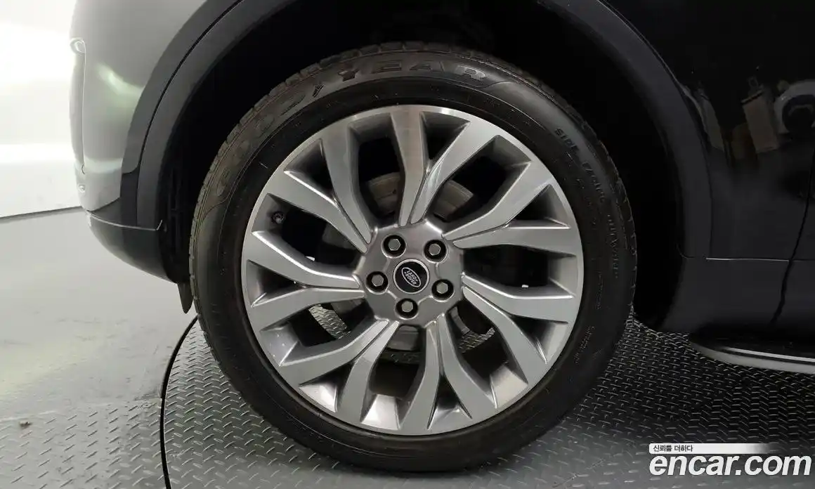 Land Rover Discovery 2018 3.0 Автомат в Москве № 213707, фото 5