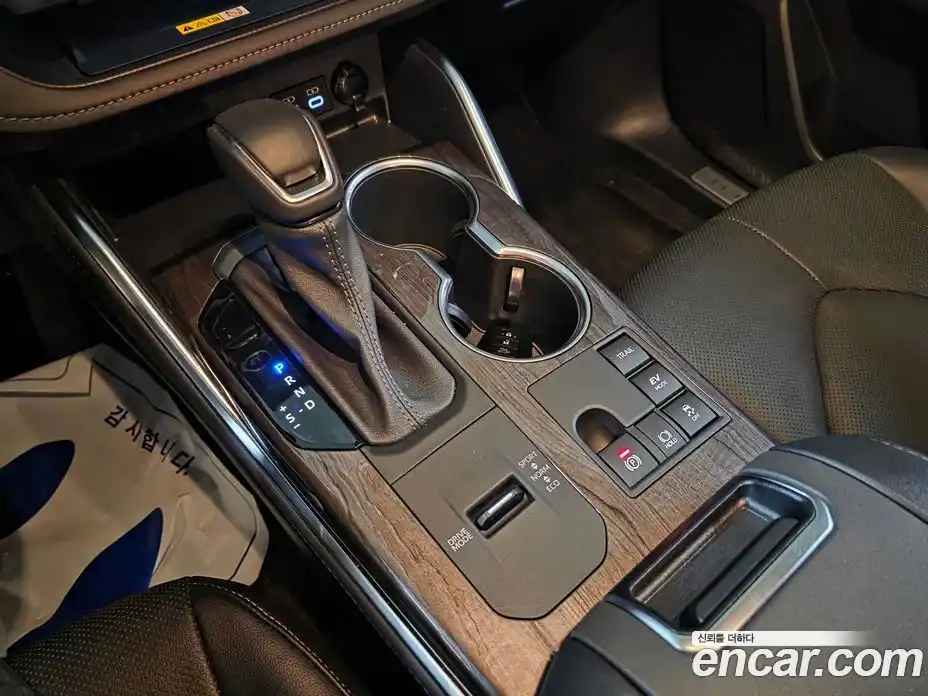 Toyota Highlander 2023 2.5 Автомат в Москве № 215623, фото 10